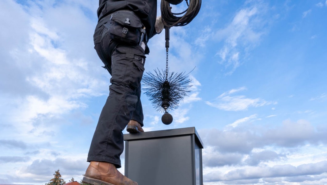 How to clean and maintain the chimney effectively? How to clean and maintain the chimney effectively?