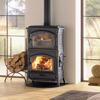 Italian cast iron wood burning stove with oven La Nordica Isotta Forno EVO, 9.7kW - Italian wood burning stoves and fireplaces