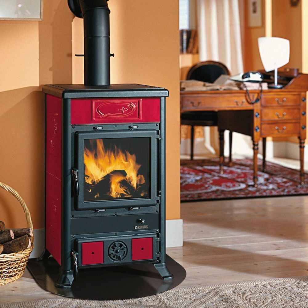 Italian wood burning stove La Nordica Rossella R1 red, 8.8kW |  |  |